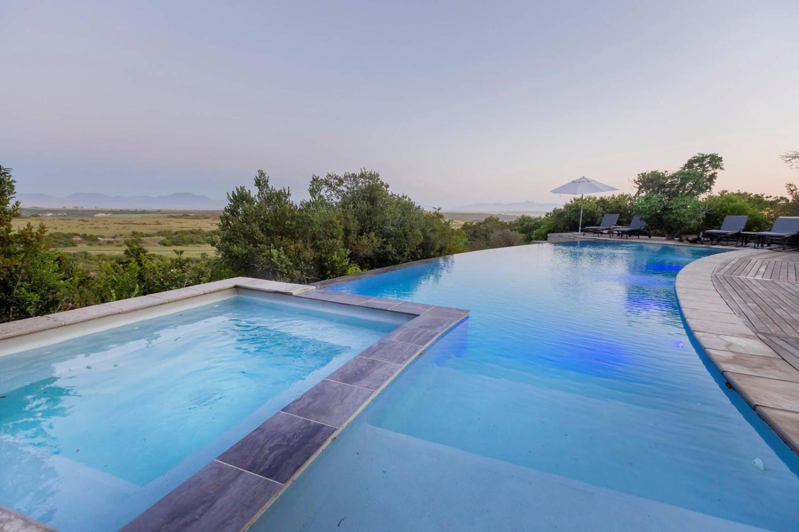 Garden Route Game Lodge Albertinia Exterior foto